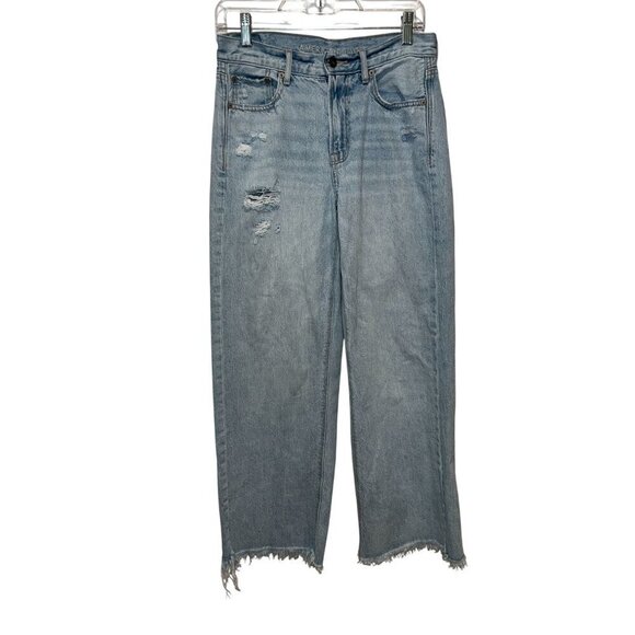 American Eagle Womens Distressed Straight Leg Jeans Size 4 Light Wash Denim Raw - Picture 1 of 9